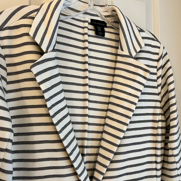 Tahari Striped Blazer Jacket White Black Stretch Button Size M - Picture 2 of 14